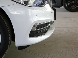 2020530Li xDrive Ab (x)(ji)^