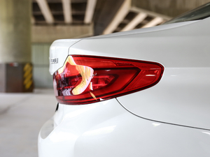 2020530Li xDrive Ab (x)(ji)^