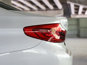 2020530Li xDrive Ab (x)(ji)^