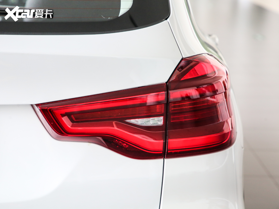 2020RX3 xDrive25i Ab