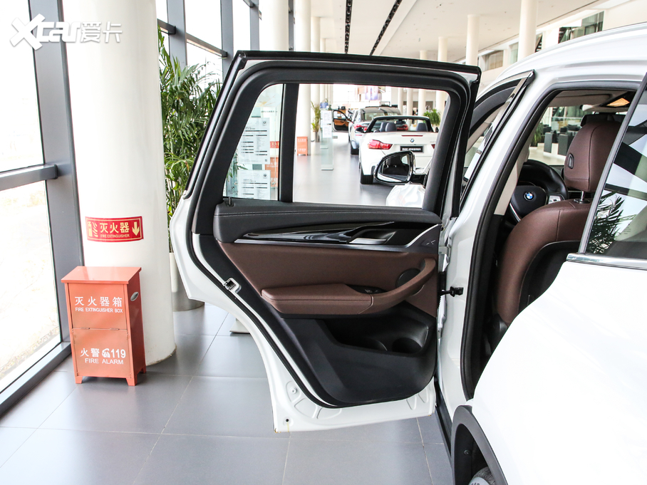 2020RX3 xDrive25i Ab