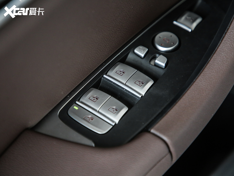 2020RX3 xDrive25i Ab