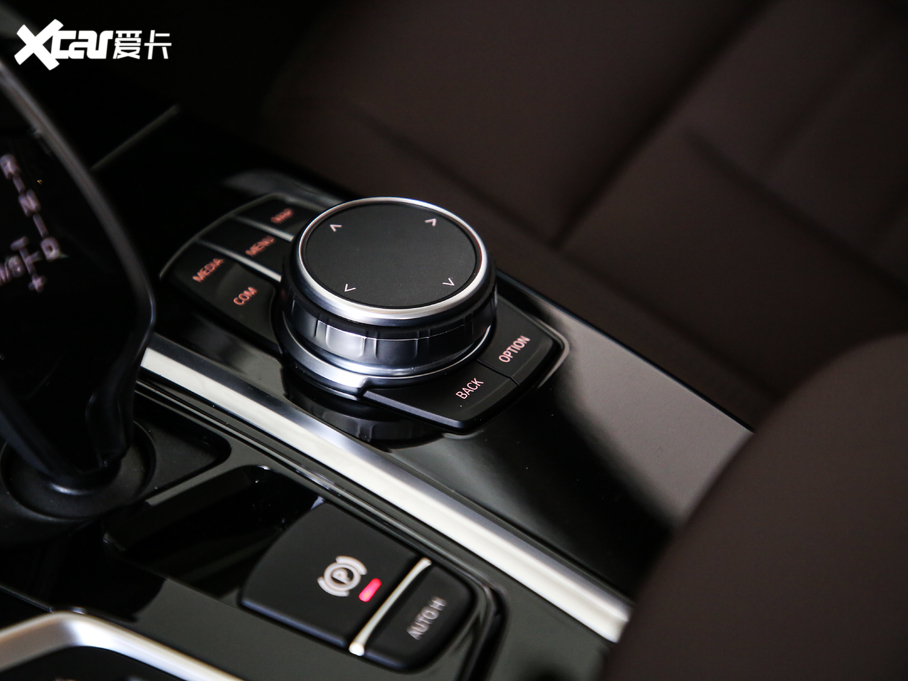 2020RX3 xDrive25i Ab