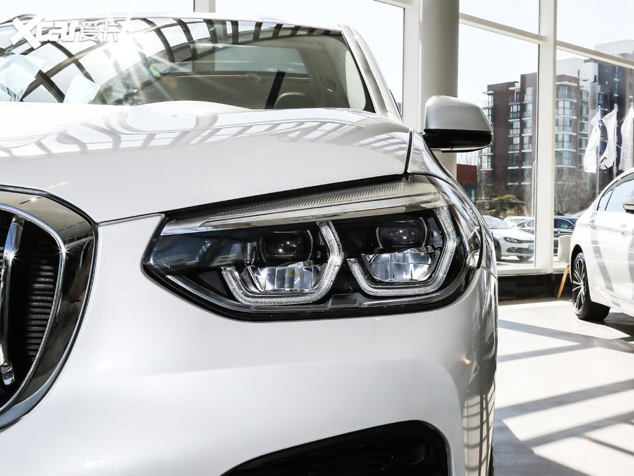 2020RX3 xDrive28i Ab