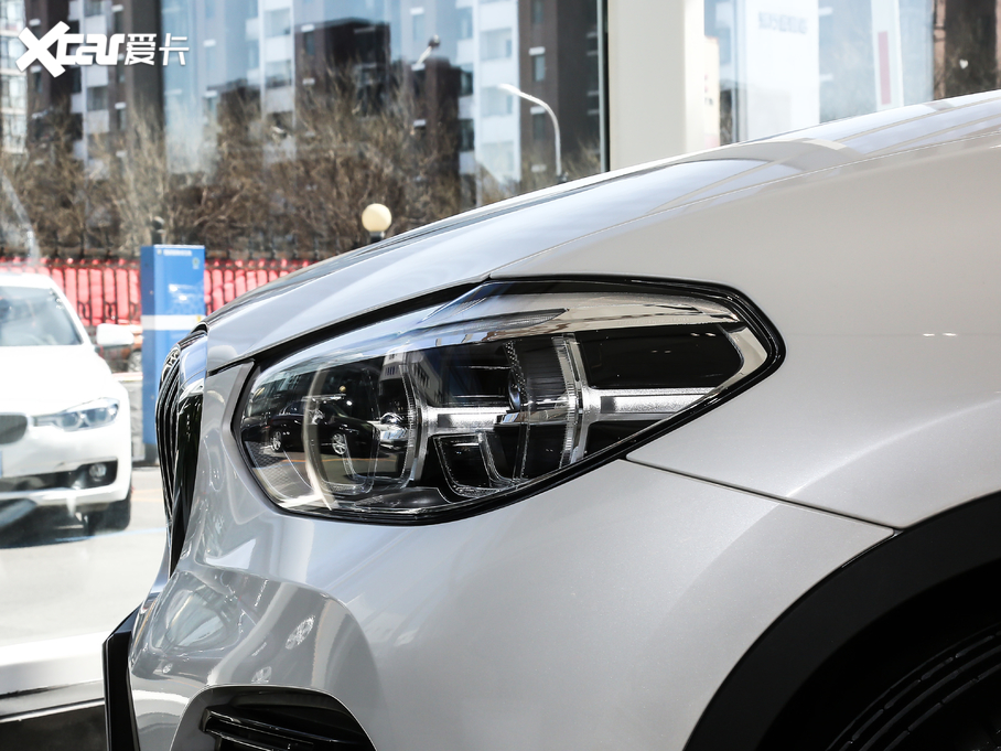 2020RX3 xDrive28i Ab