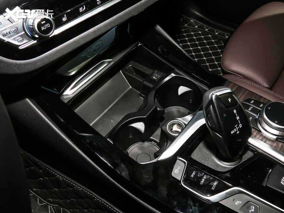 2020RX3 xDrive28i Ab