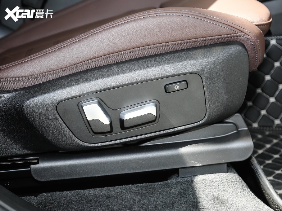 2020RX3 xDrive28i Ab