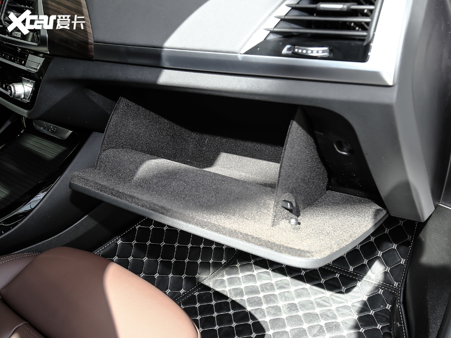 2020RX3 xDrive28i Ab