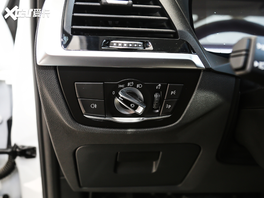 2020RX3 xDrive28i Ab