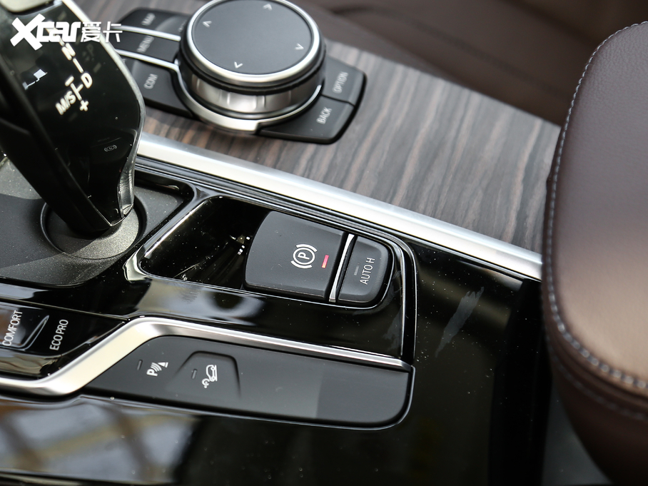 2020RX3 xDrive28i Ab