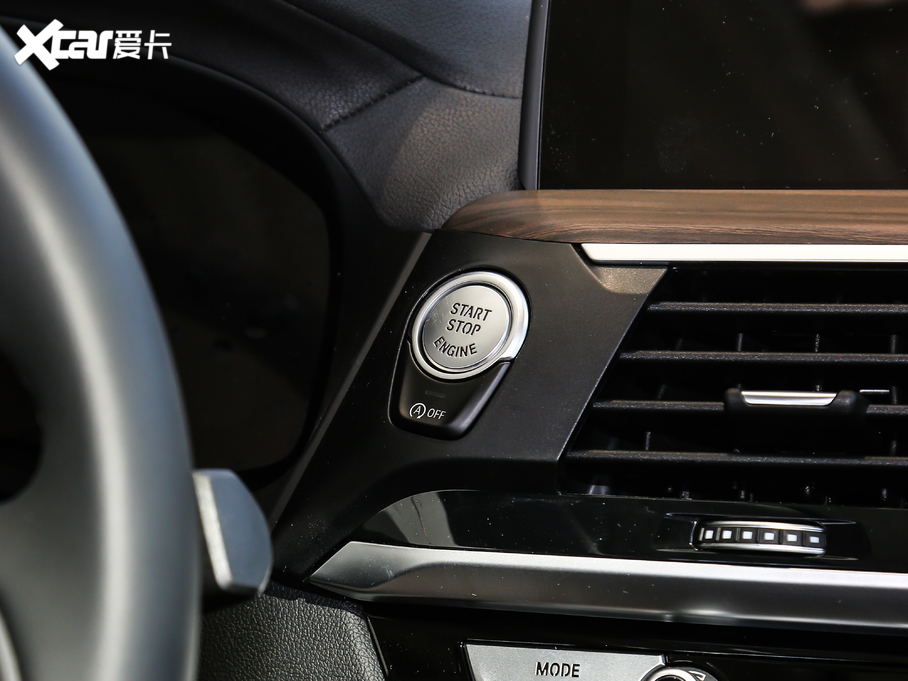 2020RX3 xDrive28i Ab