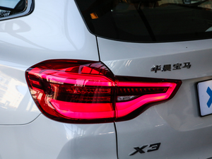 2020xDrive30i I M\b ^