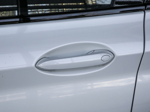 2020xDrive30i I M\b {T