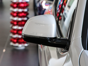 2020xDrive30i I M\b ^