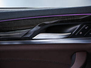 2020xDrive30i I M\b g