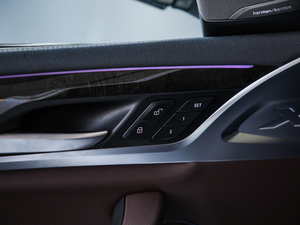 2020xDrive30i I M\b g