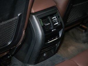 2020xDrive30i I M\b g