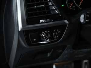 2020xDrive30i I(lng) M\b п؅^(q)