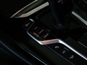 2020xDrive30i I M\b п؅^