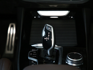 2020xDrive30i I M\b п؅^