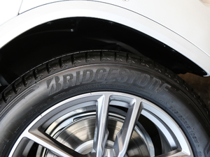 2020xDrive28i M\(yn)b ݆̥Ʒ