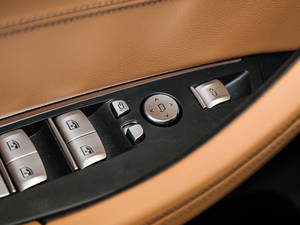 2020xDrive28i M\b п؅^