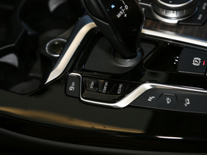 2020xDrive28i M\b п؅^