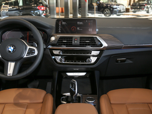 2020xDrive28i M\b п_