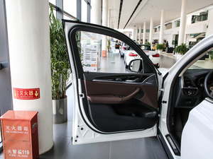 2020xDrive25i Ab {λ܇T