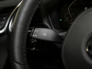 2020xDrive25i M\b п؅^