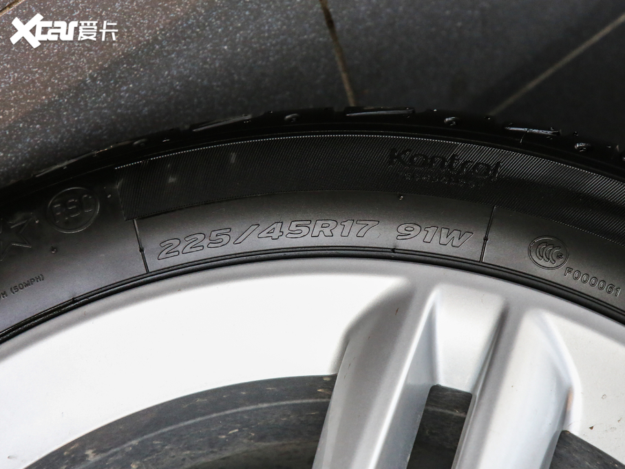 2020R1ϵ 120i M\b	