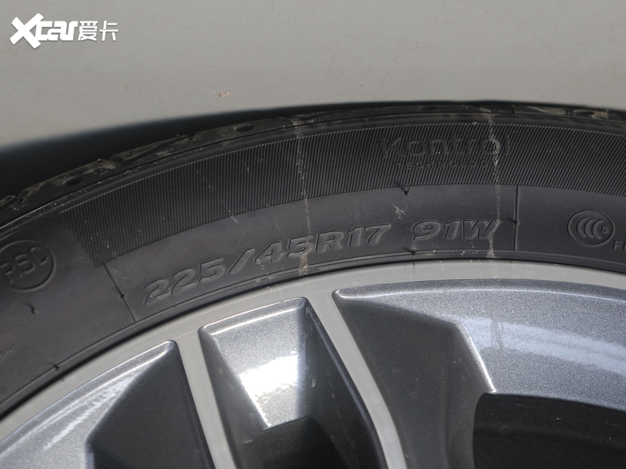 2020R1ϵ 120i r(sh)