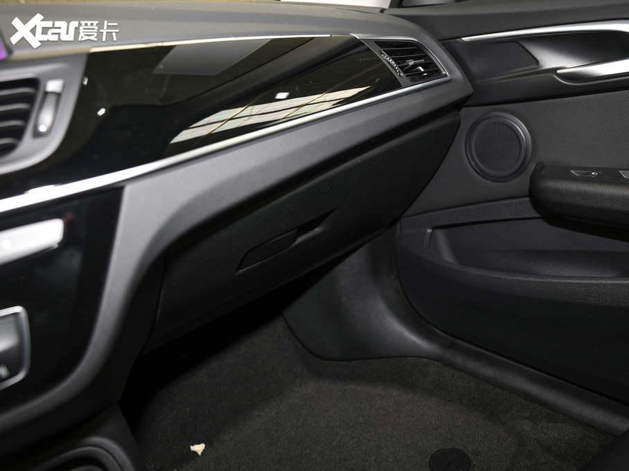 2020R1ϵ 120i r(sh)