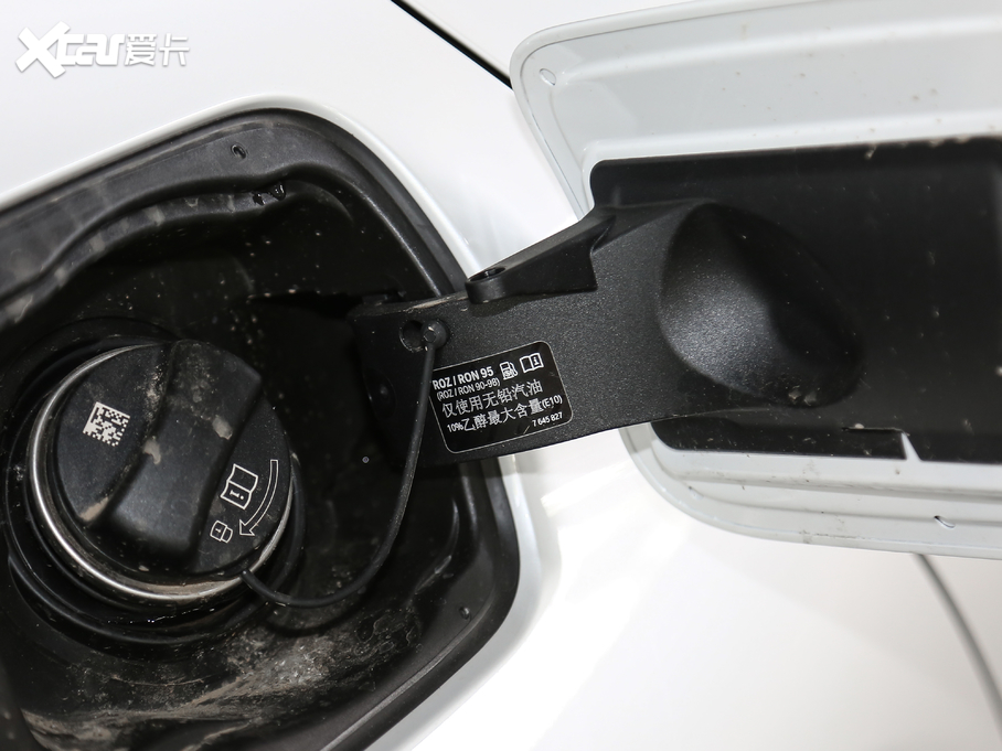 2020R1ϵ 125i I(lng)M\(yn)(dng)b