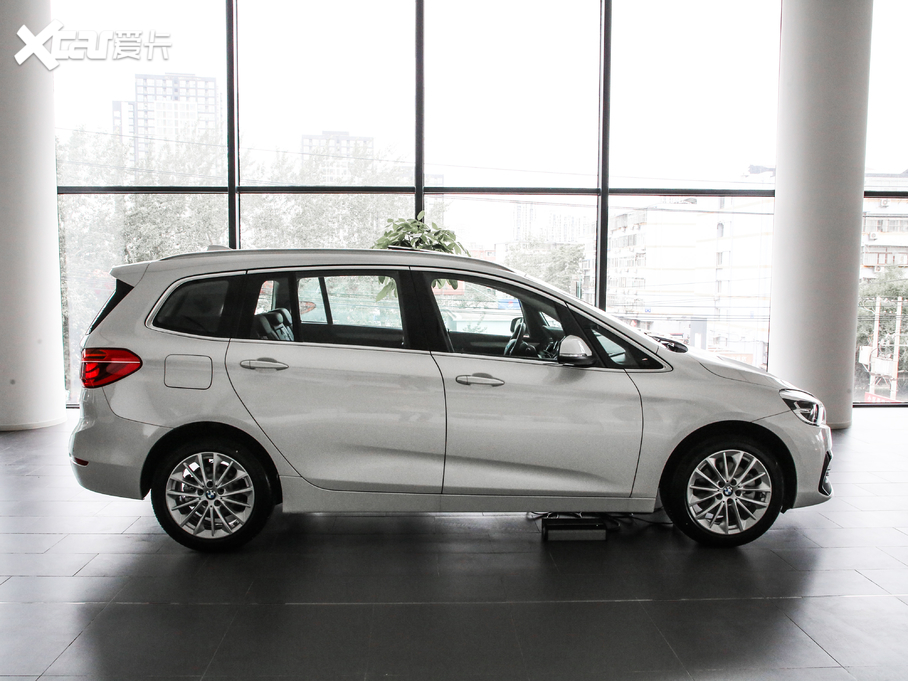 2019R2ϵ๦܇ 220i I