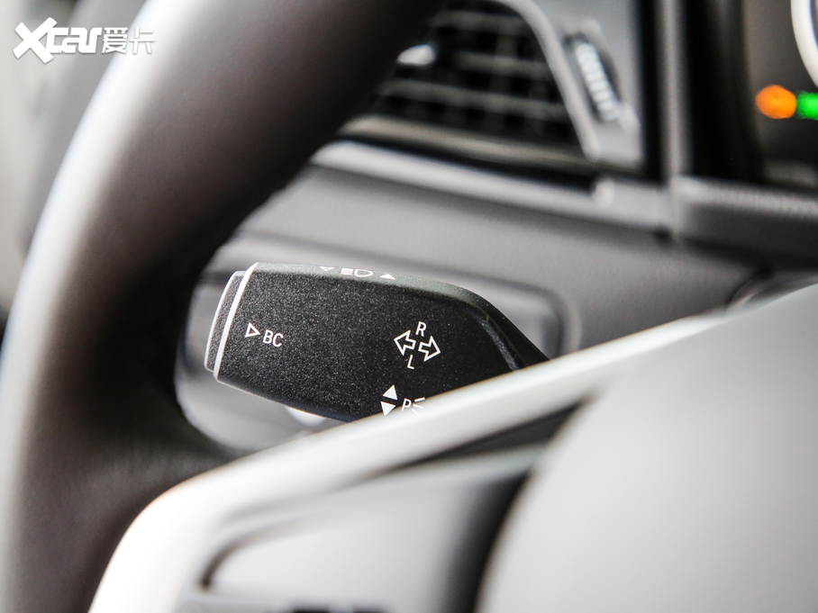 2019R2ϵ๦܇ 220i I