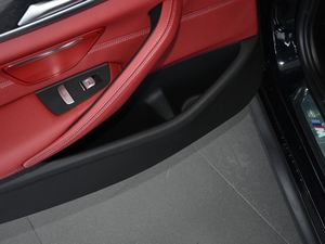 2021535Le M\(yn)(dng)b g