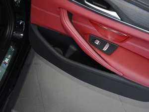 2021535Le M\(yn)(dng)b g