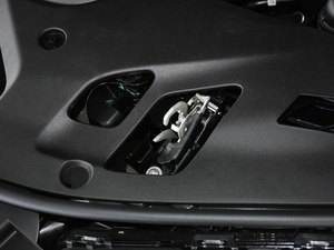 2021535Le M\(yn)(dng)b 