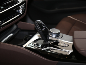 2021535Le M\(yn)(dng)b QU