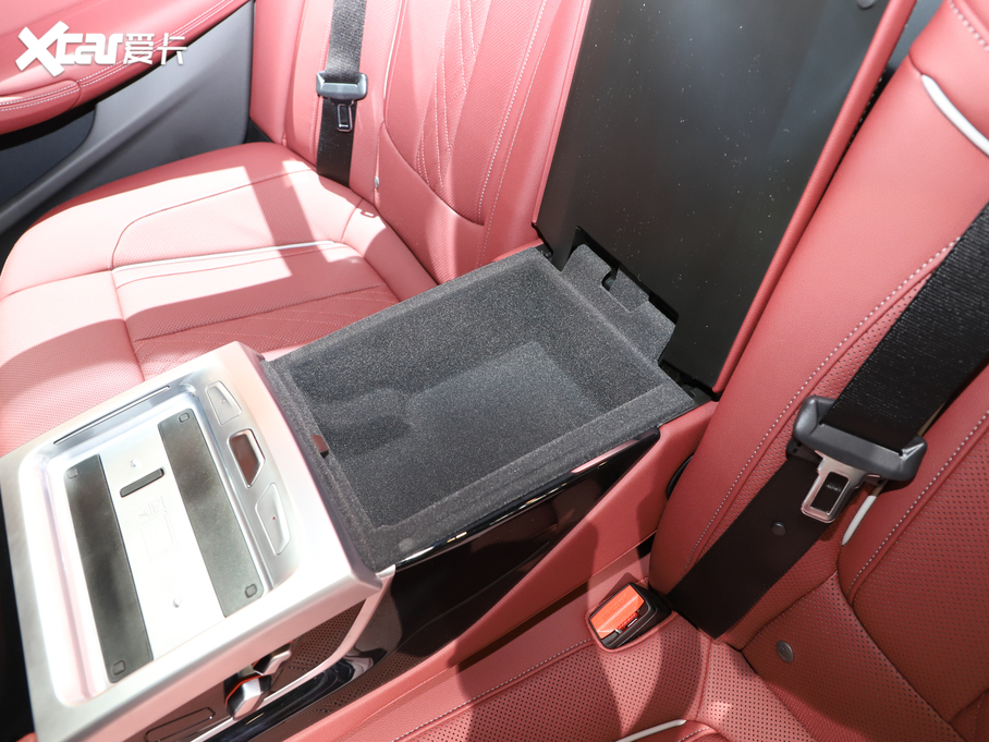 2021R5ϵ 530Li  M\(yn)(dng)b