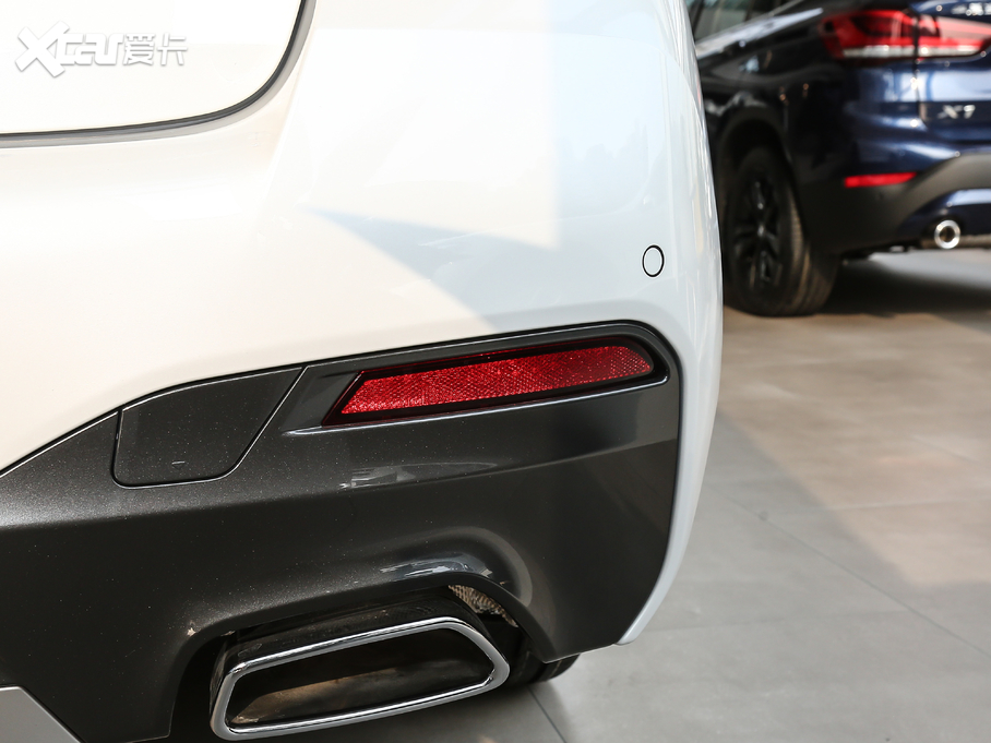 2021��R5ϵ 530Li �I(l��ng)���� M�\�����b