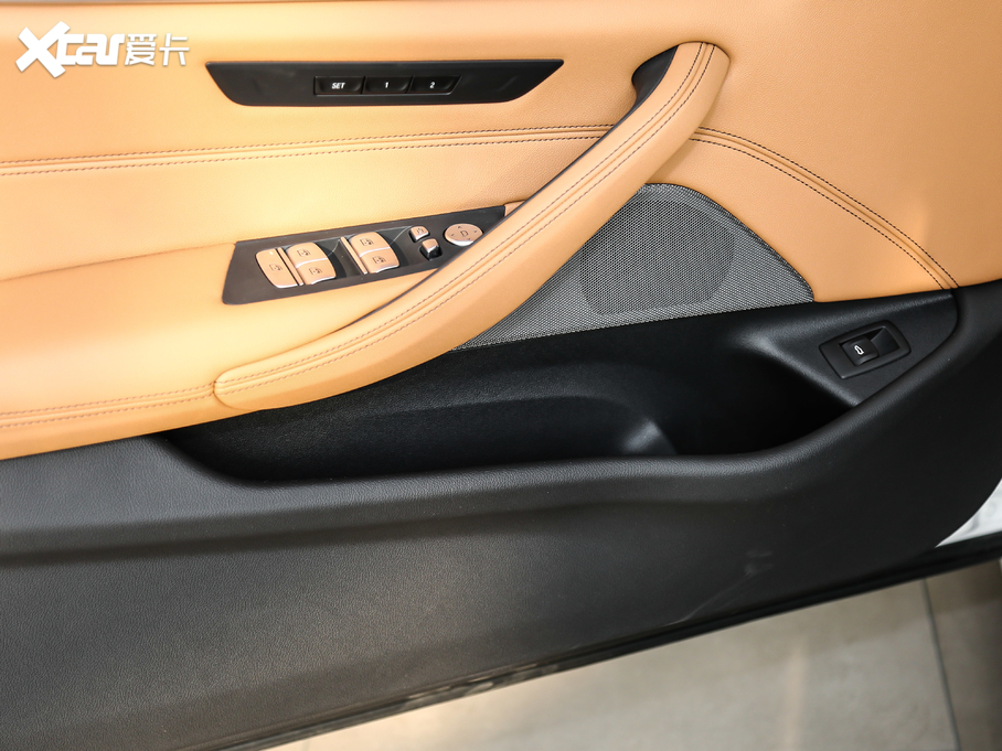 2021R5ϵ 530Li I M\b