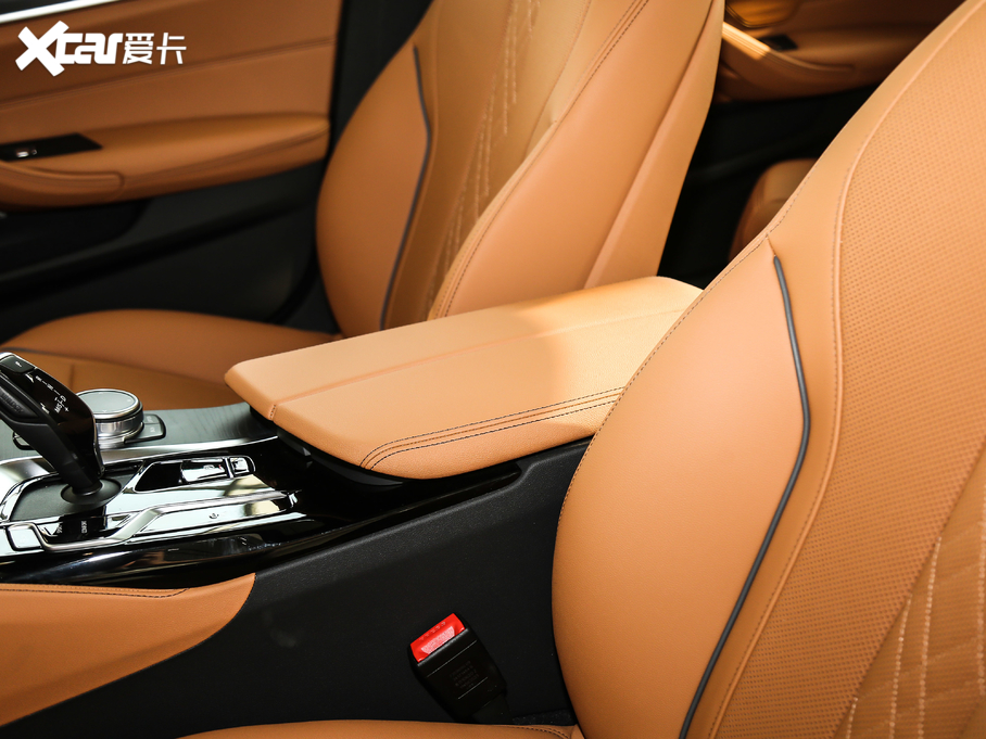 2021R5ϵ 530Li I(lng) M\(yn)(dng)b