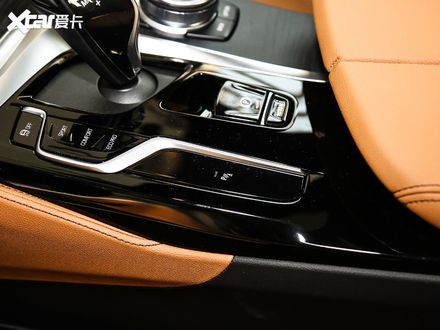 2021R5ϵ 530Li I M\b