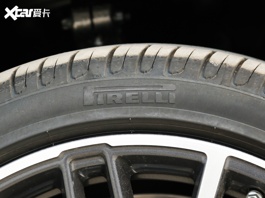 2021��R5ϵ 530Li �I���� M�\�����b