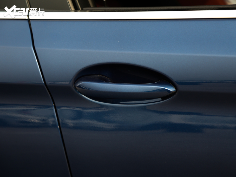 2021��R5ϵ 530Li �I(l��ng)���� M�\�����b