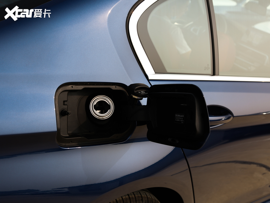 2021��R5ϵ 530Li �I���� M�\�����b