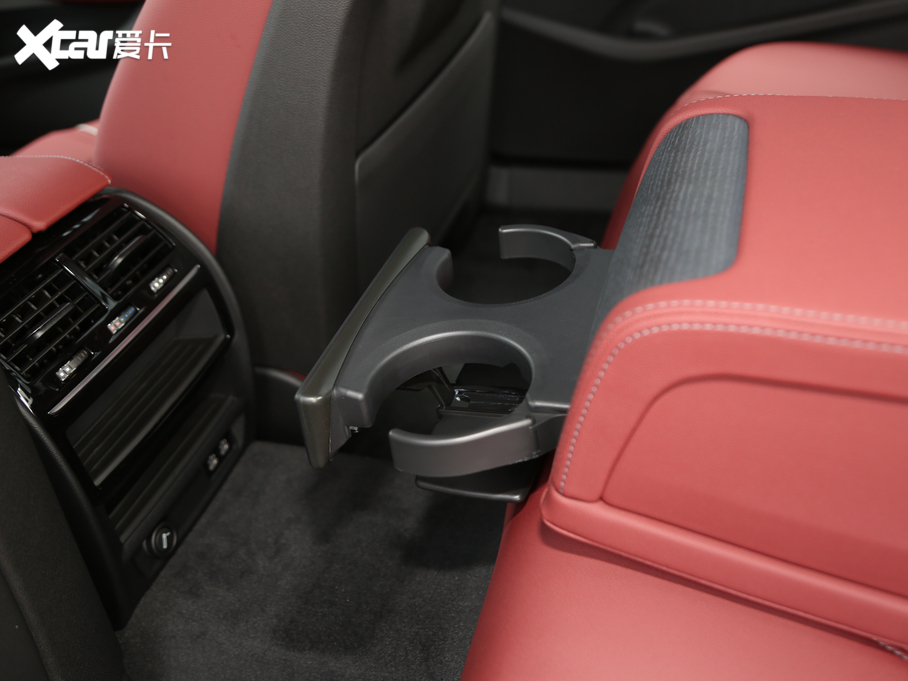 2021R5ϵ 530Li I(lng) M\(yn)b