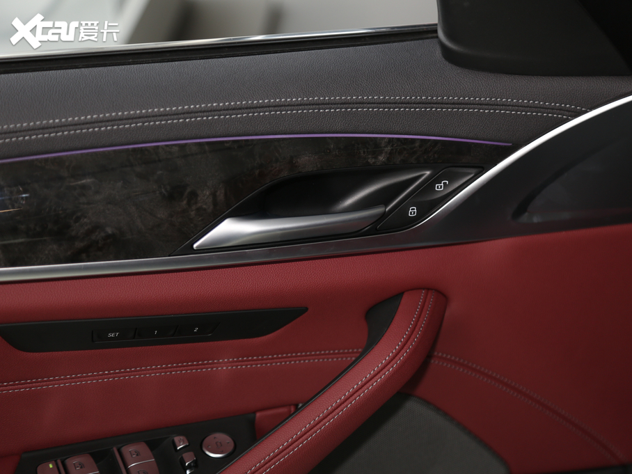 2021��R5ϵ 525Li M�\�����b